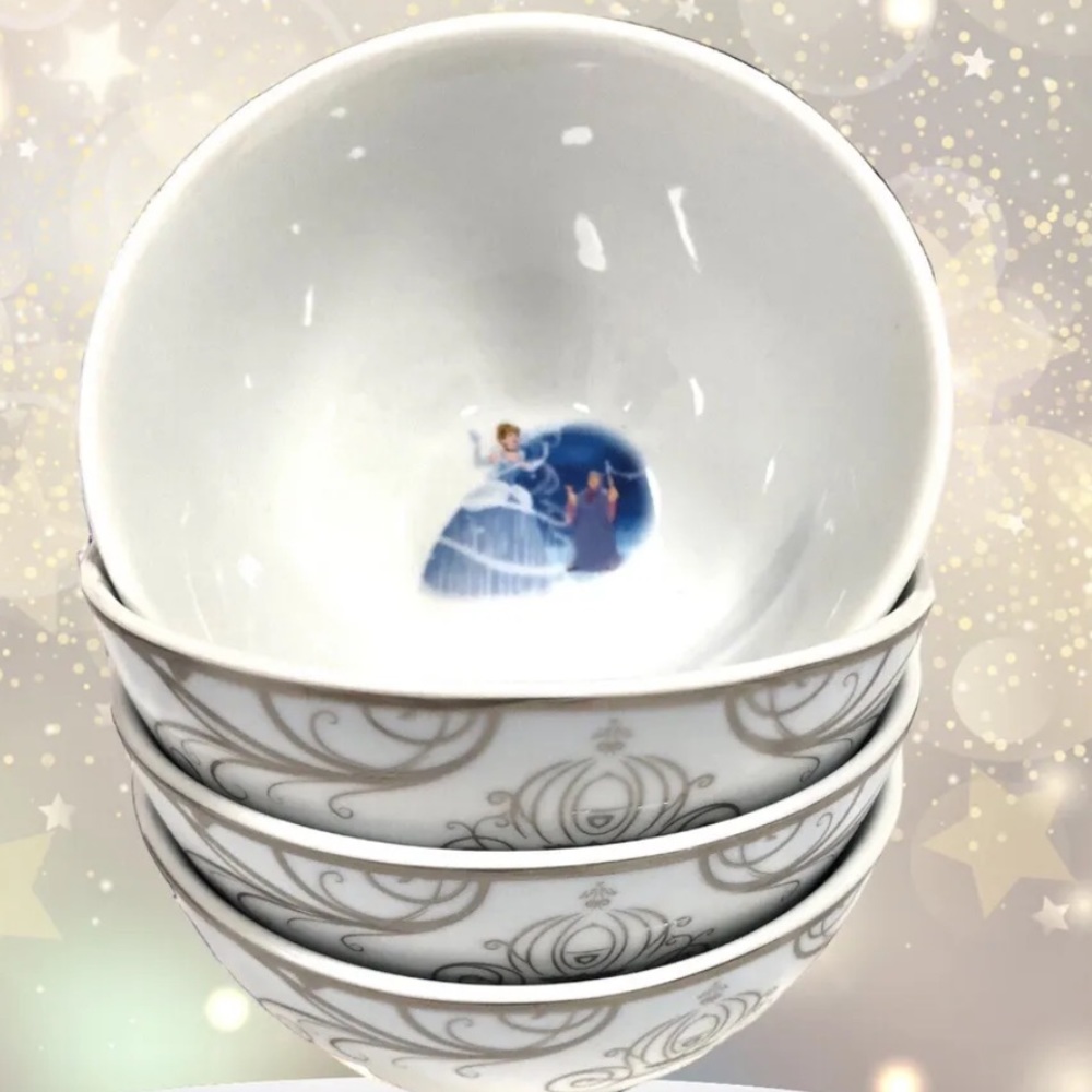 NEW set of 4 zrike disney princess soup cereal bowls new cinderella